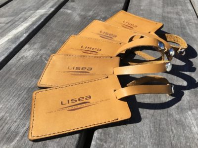 Étiquettes porte-bagages sur-mesure en cuir gravées par laser pour LISEA