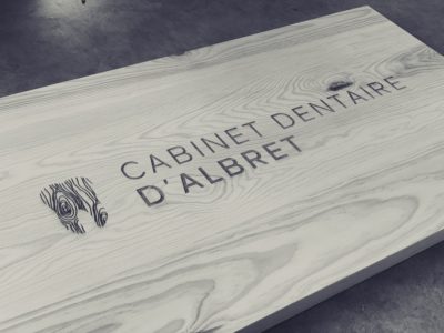 Enseigne intérieure pour le cabinet dentaire d’Albret