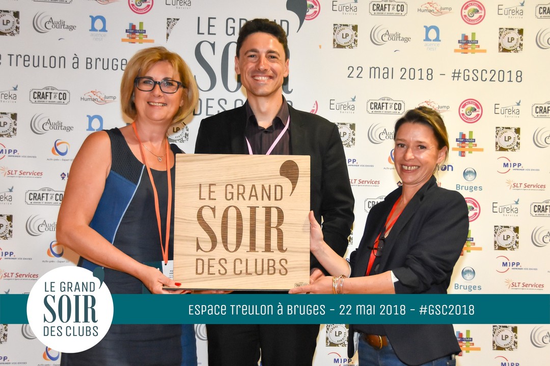 Remise de prix trophées pour le grand soir des clubs entreprises bordeaux gironde gravure laser sur chêne