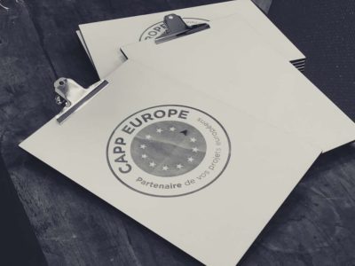 CAPP Europe – Supports pour bloc notes en bois
