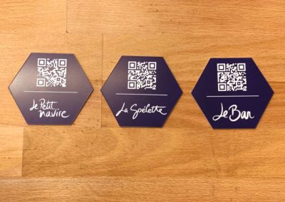 Supports QR Code en acrylique pour l’Hôtel & SPA Thalazur Bandol